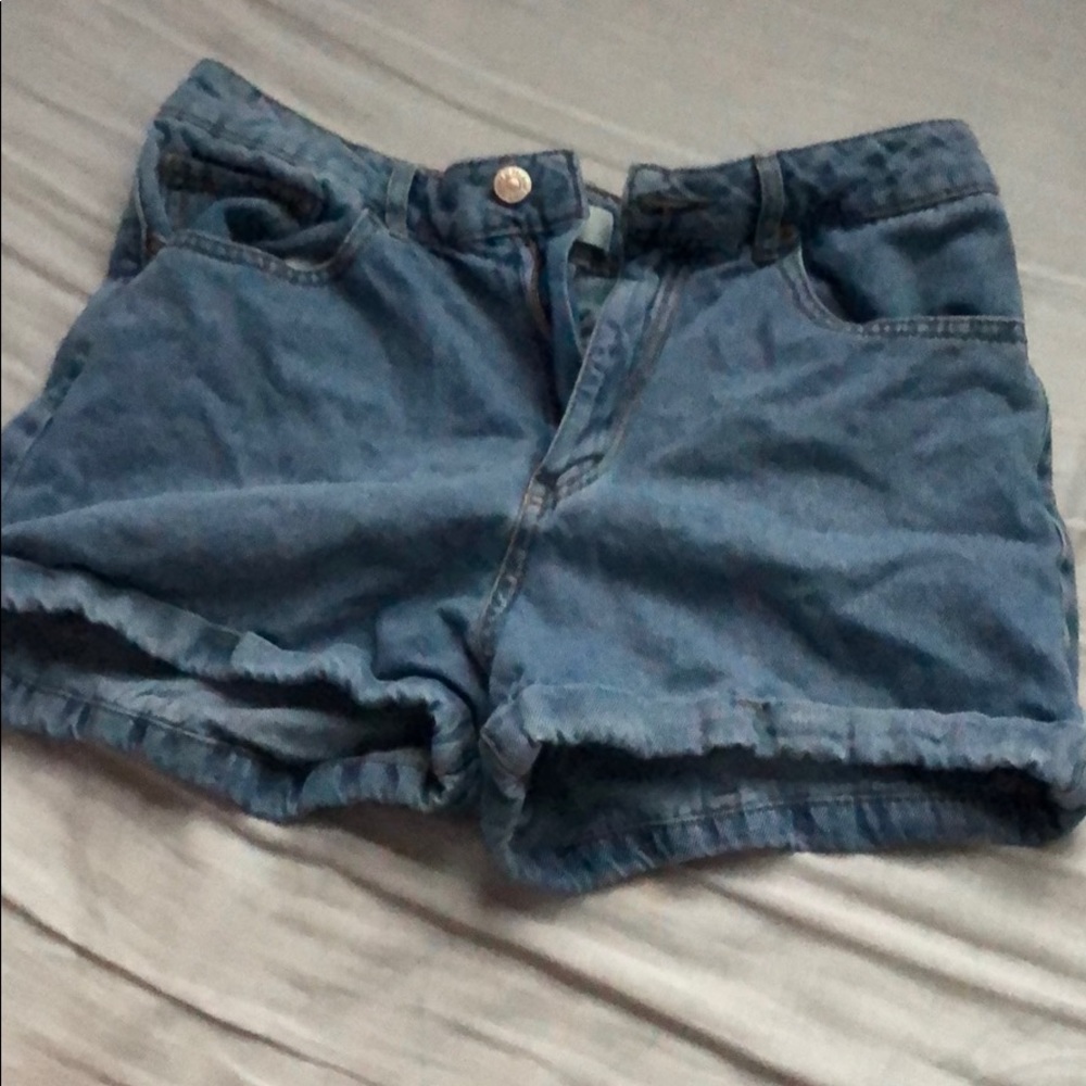 F21 JEAN SHORTS